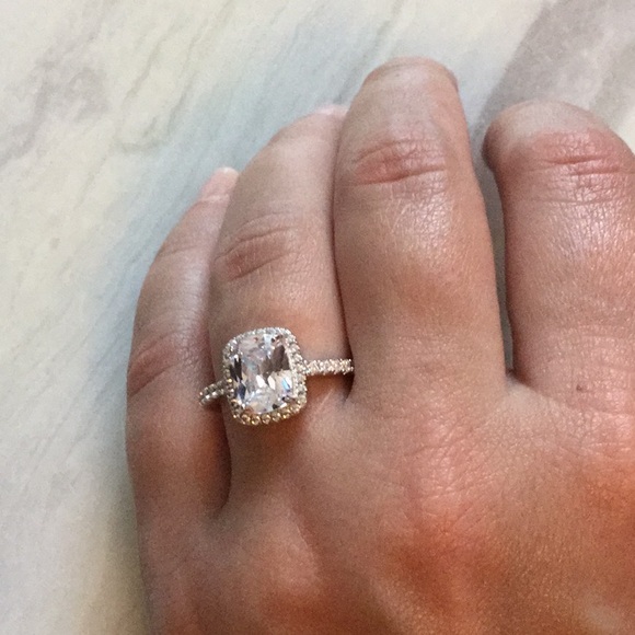 18K White Gold Filled Created Sapphire 💍Ring - Picture 6 of 9